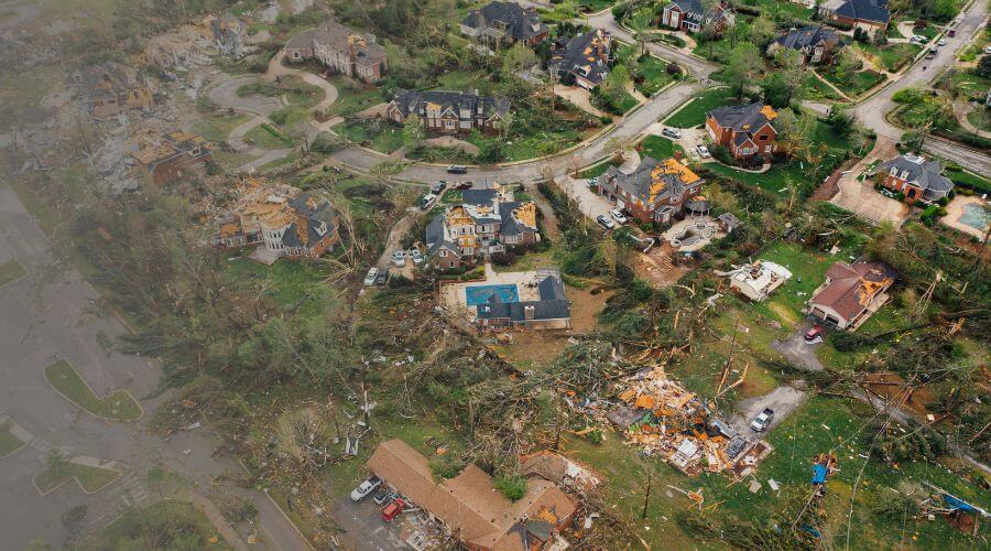 Why choose Adams MA Fire, Water Damage, and Mold Remediation for emergency restoration services in Adams , MA